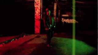 B.james - À Cor Et À Cri