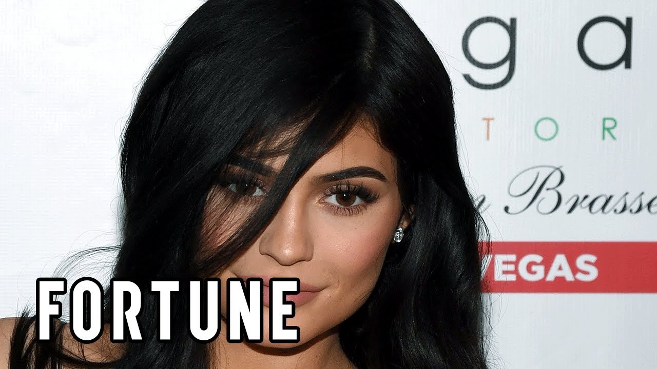 Kylie Jenners Cosmetics Line Could Be A 1 Billion Brand I Fortune