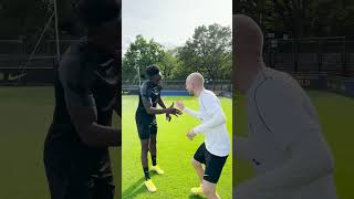 Worlds Fastest Football Player Vs Amateur Speed Challenge