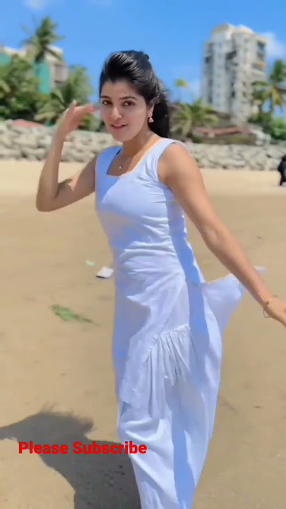 karungi gulami Tere nakhre uthaungi // hindi song status // dhaansu dance girl ka