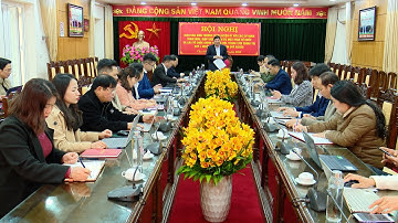 Hội nghị giao ban giữa Thường trực Huyện ủy và các cơ quan tham mưu, giúp việc Huyện uỷ