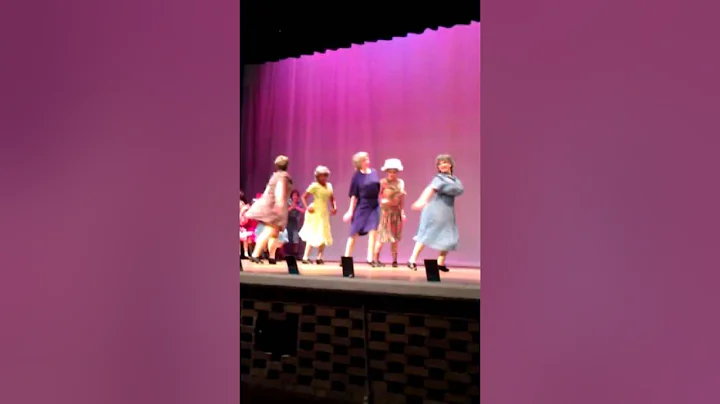 Old ladies gettin down!