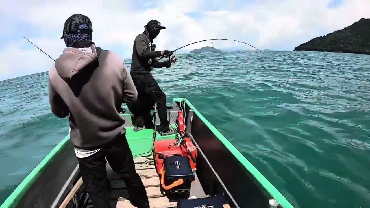 Gilaaaaa‼️ Strike Giant Trevally 20 Kg Up‼️Dengan DAIDO DOGTOOTH 4000 HSSW‼️