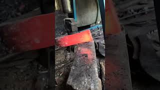 Blacksmith Forging Red-Hot Iron💥💯🔥🛠️#Shorts, #youtube, #youtuber, #video, #viral, #trensubsbscribe