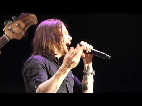 SLASH ft MYLES KENNEDY - Sweet Child O 'Mine @ Bâle, Suisse 2012