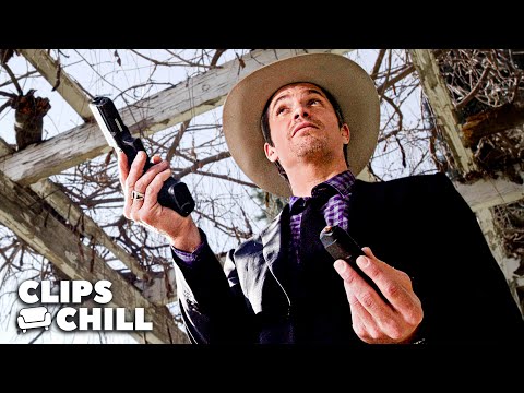 The Moment Raylan Proves He is a Gunslinger Expert | Justified (Walton Goggins)