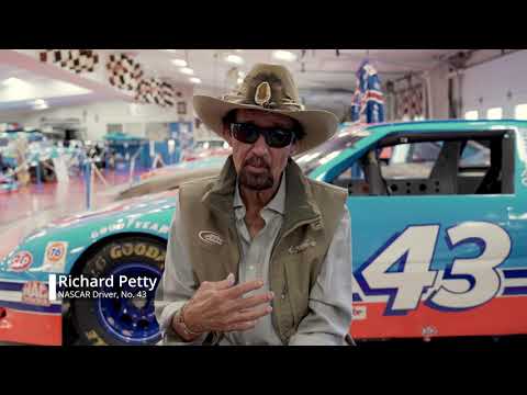 Richard Petty gets his COVID-19 Vaccine