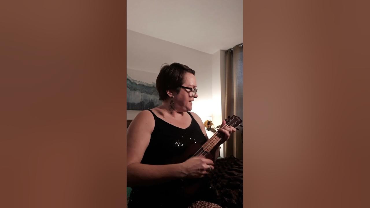 Killer Queen! Ukulele cover with chords Queen Sheer Heart Attack