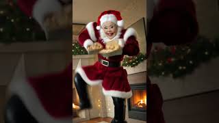 Mrs Claus Christmas Dance Pennywise Style Thriller