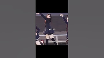 im talking abt how she did the hairflip smooth #illit #kpop