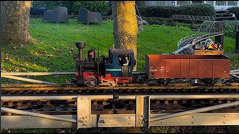 Harrild Railroads -  Double Folding Bridge #19 - Tracks onto the Bridge (2/2)