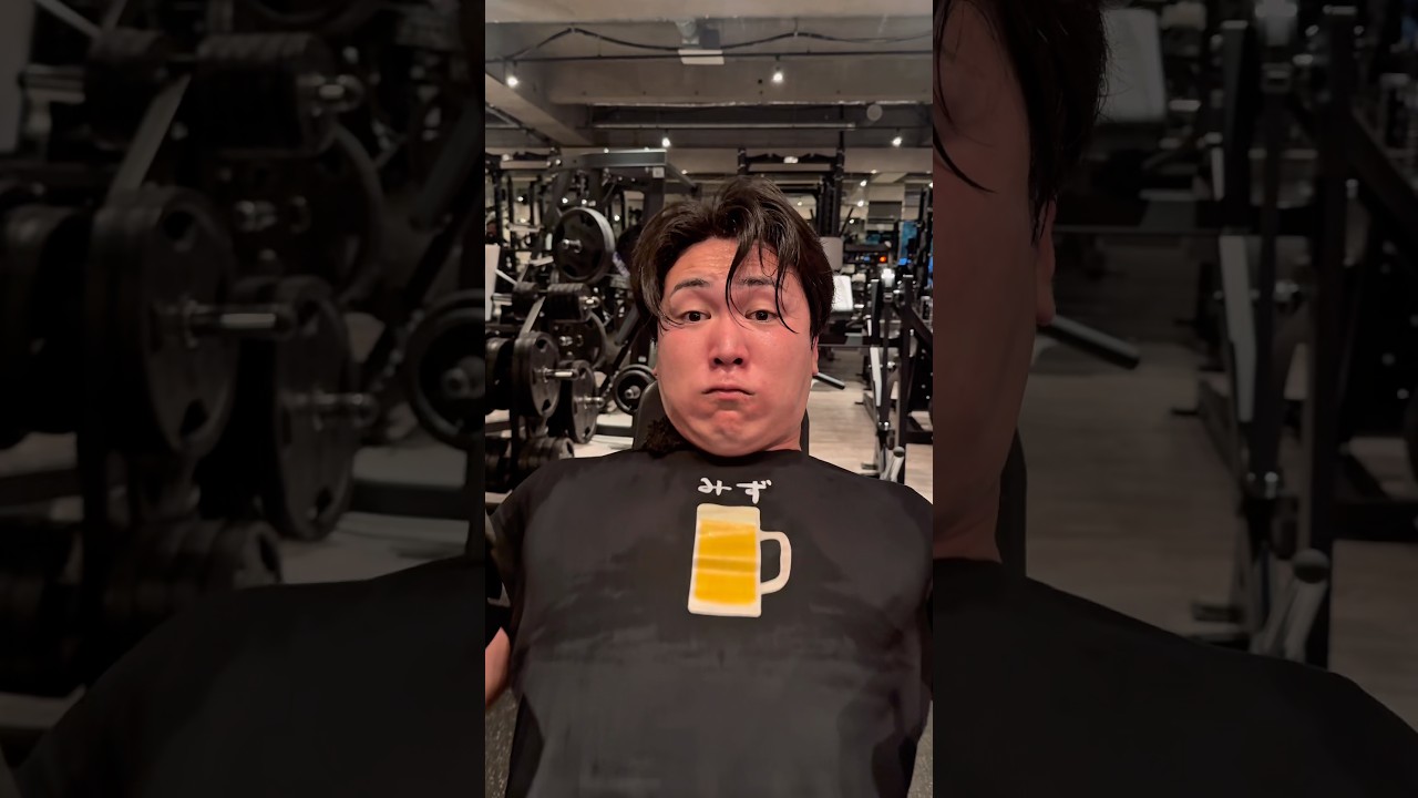首と二頭だけデカくなる細マッチョの1日。#ペックニキ #筋トレ男子 #gymmotivation #fitnessmotivation