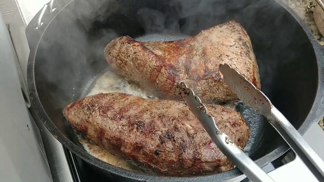 Cooking roast in cast iron low and slow - YouTube
