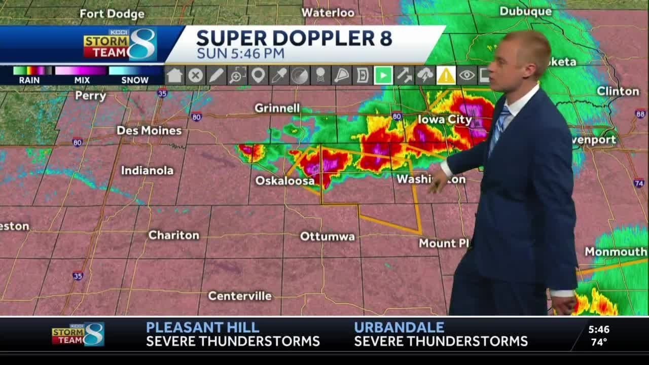 Severe storms Sunday night in Iowa - YouTube