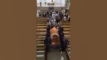 Giây phút Linh cữu Ông Giuse rời khỏi Thánh Đường. #shorts