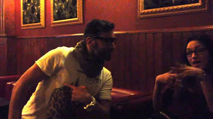 Video clip in Finno's ...Anselmo Ralph...No me toc...