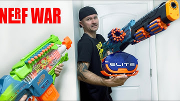 NERF OORLOG: Kind tegen Papa SHOWDOWN!