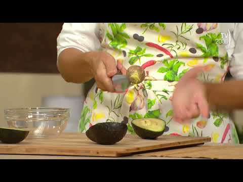 Next Up, Everyone to the Table! (TV2000) - How to easily pit an avocado?