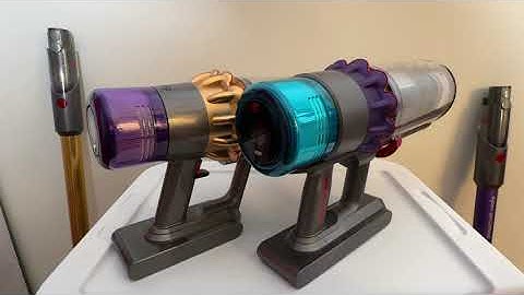 Dyson V15 Detect vs Gen5detect Vacuum Comparison
