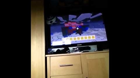 Skydoesminecraft robot vs giga squid