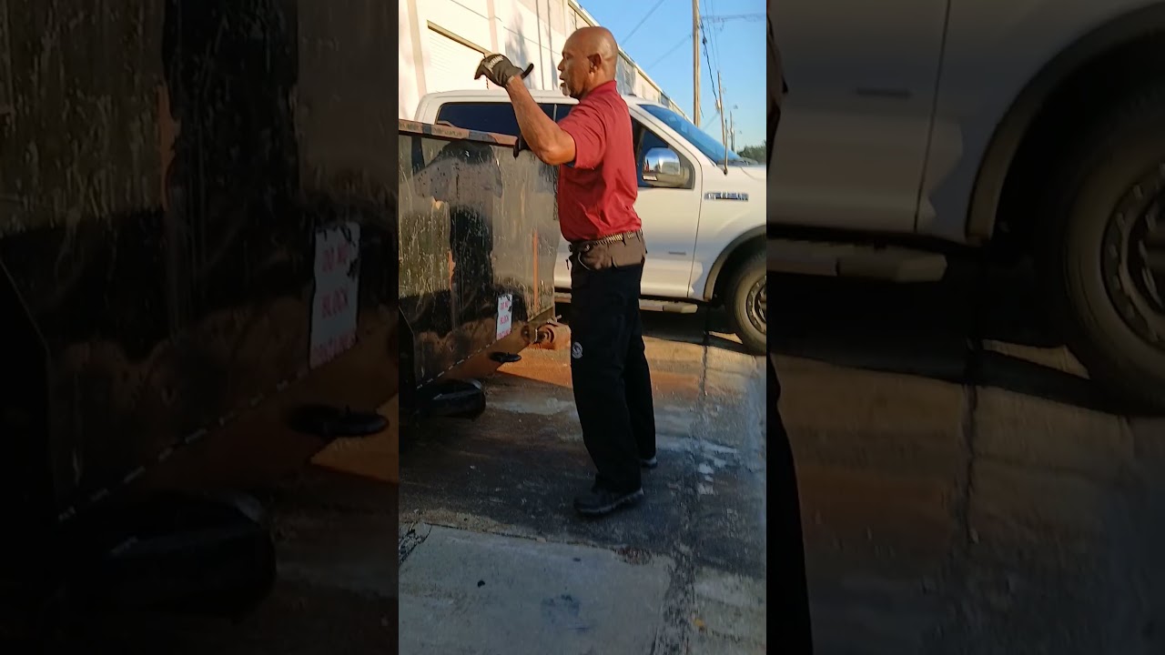 I dont know what the name of this thing is