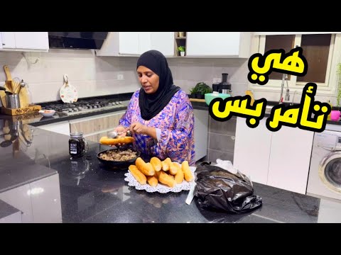 يجعل الله الهموم م قد مات لنعم مخبوءه ومازلت أؤمن بأنها مهما ضاقت فهي في النهاية ست فرج