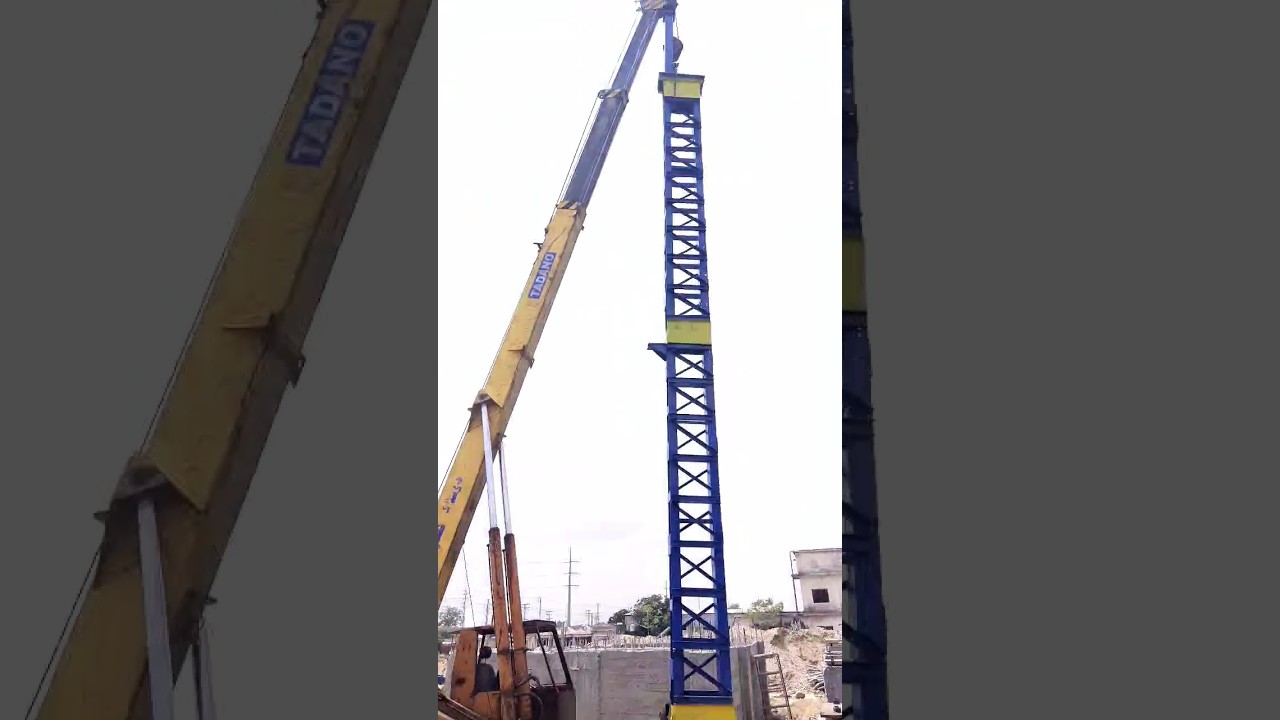 Mobile Crane 50 ft beam lifting 