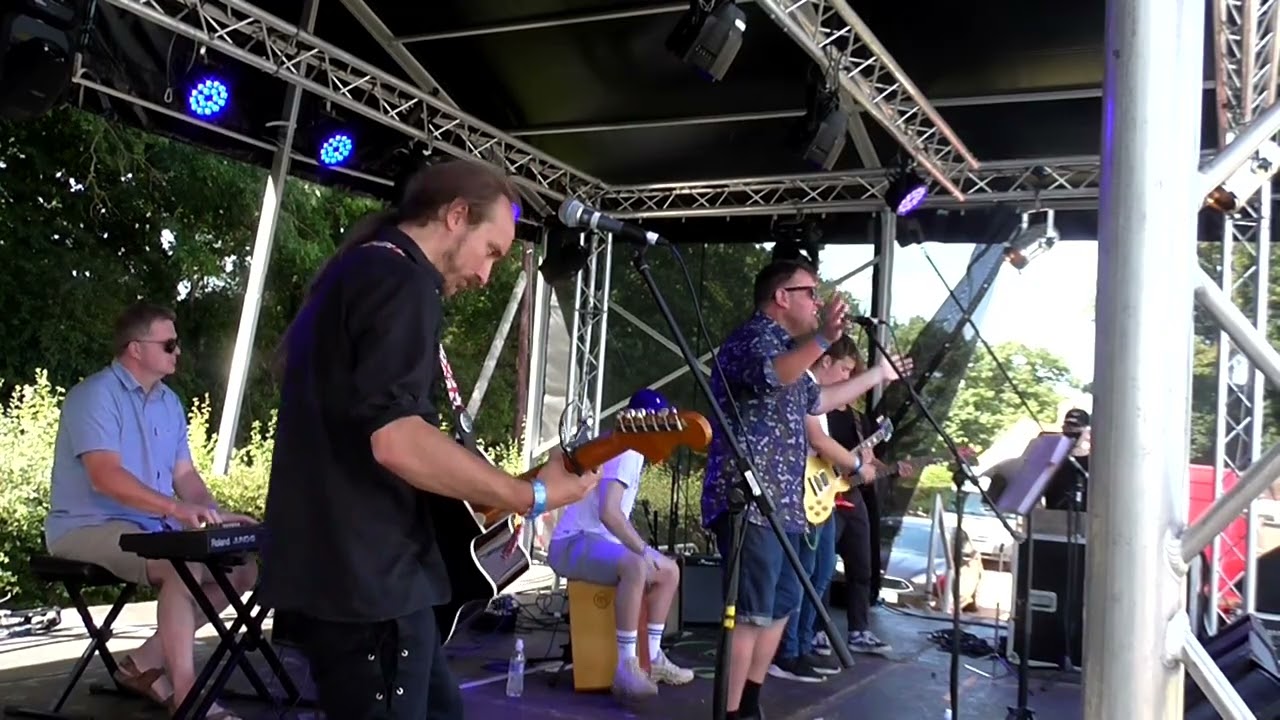 Knotted - Little Sue @ Bannaroo Festival (06/08/22)