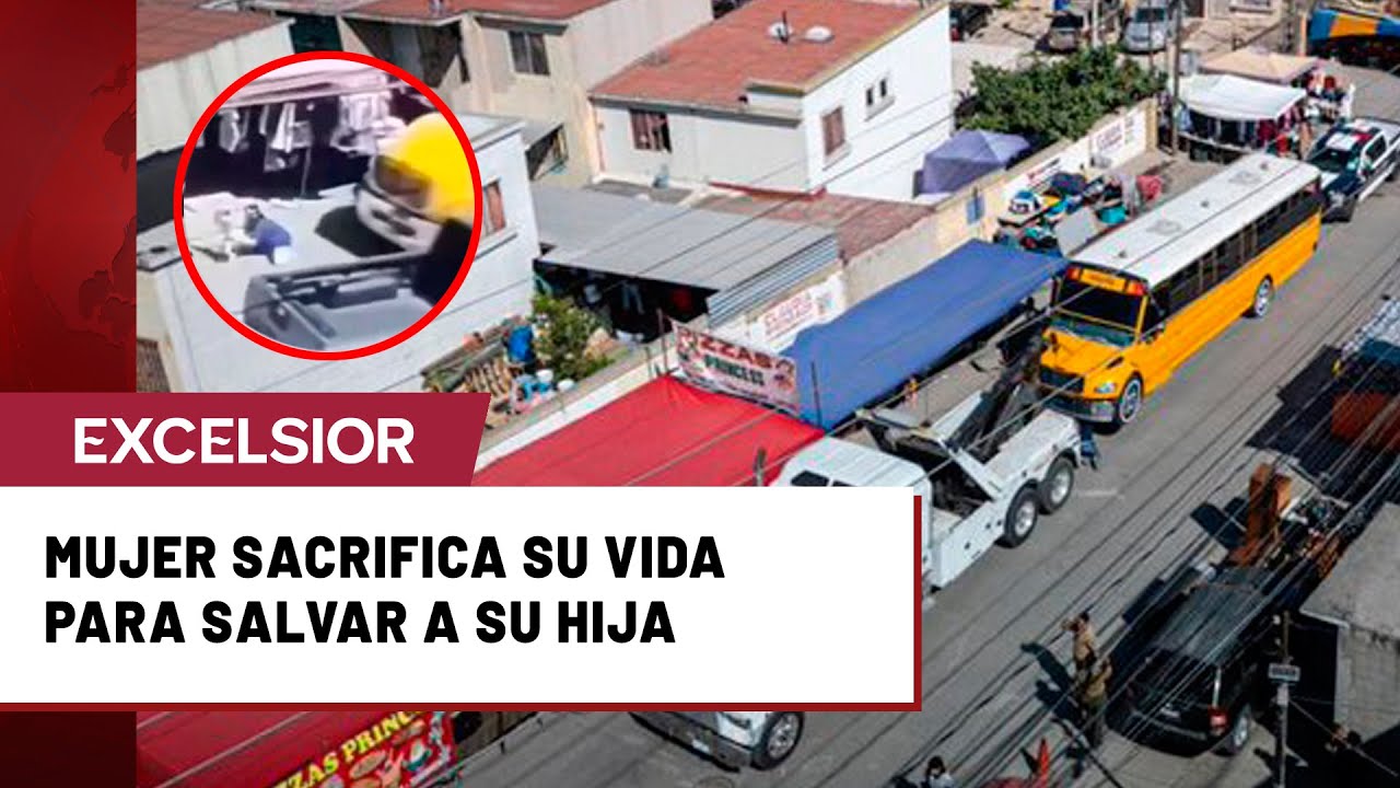 Madre fallece al salvar a su hija de ser atropellada - YouTube