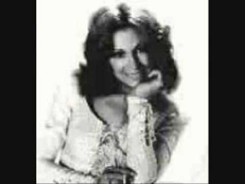 Dottie West- Lay Down Beside Me