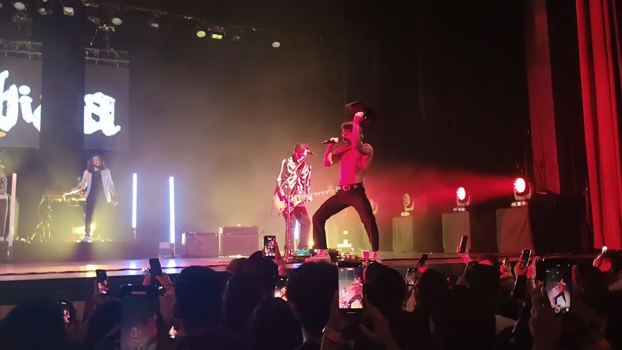 Rosa Maniática - Serbia (en vivo)