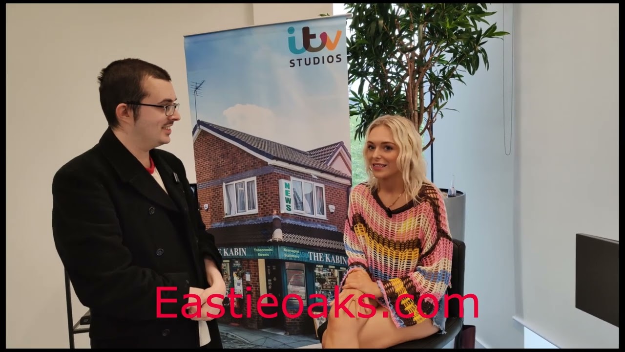 Eastieoaks.com chats to Corrie's Cait Fitton aka Lauren Bolton