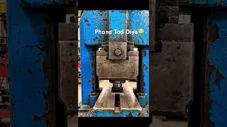 Phone Tod Diya Machine Ne || Iphone 17 Pro || Hydraulic Pressure Machine|| #shorts #trending #aiart