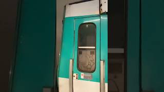 Ligne 13 arrivée MF77 #train #asmr #trainspotting #music #tram #railway #rap #metro#rail#short#short