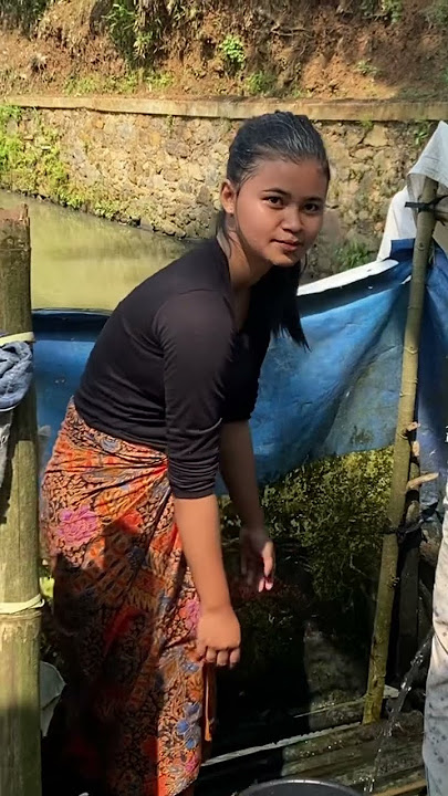 Young widow fetching water #villagewidow #youngwidow #semokwidow #shortvideo