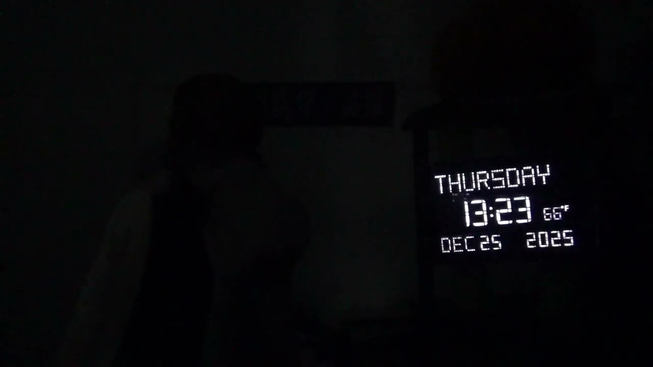 33420，头顶偏左侧痛（竿子打高尔夫球，球斜上飞出，磕到左耳道，看不见，等掉地才能看到，3I/Atlas）