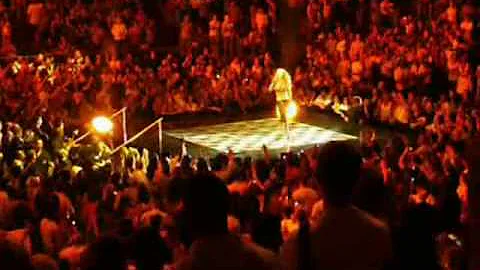 08 Always Be My Baby - Mariah Carey (live at Madison Square Garden)