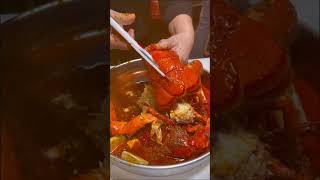 Have you tried cracking lobster It’s always satisfying for me to do it! #eatandoutlasvegas