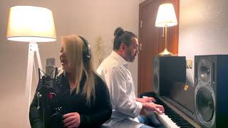 EBRU GÜMÜŞ UĞUN-SENİ KİMLER ALDI(Sezen AKSU Cover)