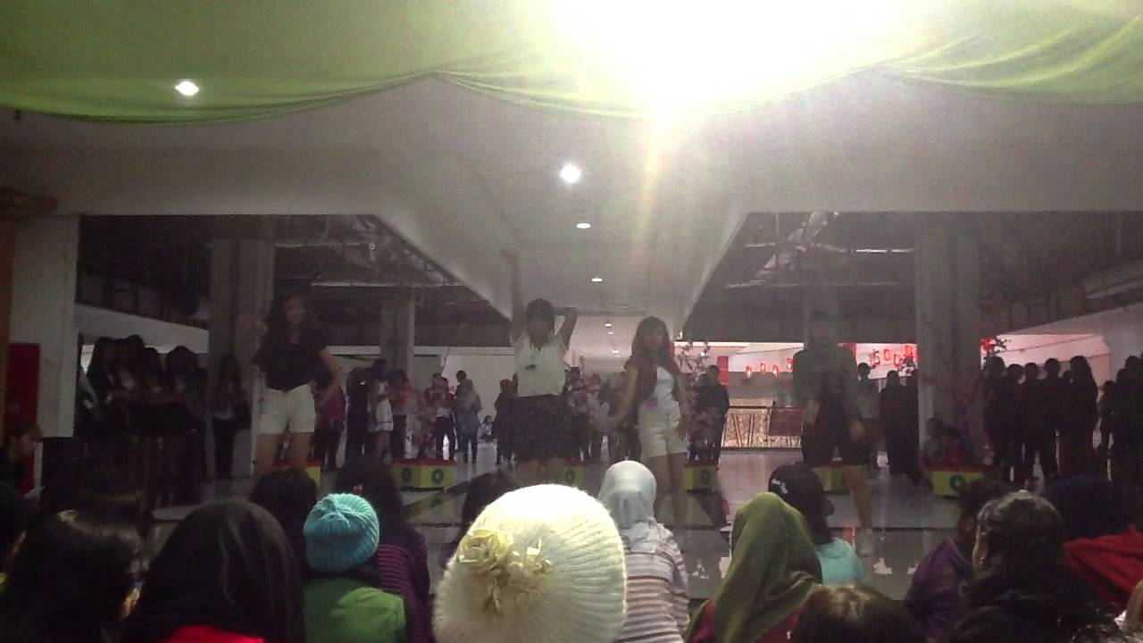 Venus Girls (Dance Cover Of Hello Venus) - Venus 131222 Rose Production