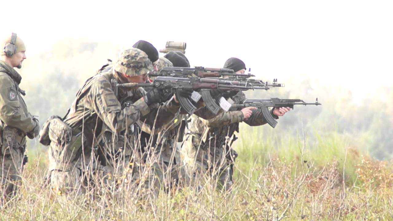 Podstawowa obsługa karabinka AK