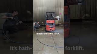 How we bathe a forklift before we send it home...