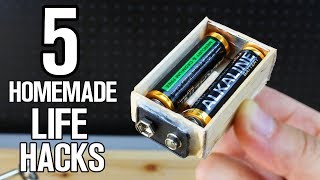 In this video you can learn how make battery holder for 2 aa
batteries,how to proper solder a electric wire,homemade usb female
adapter,ear...