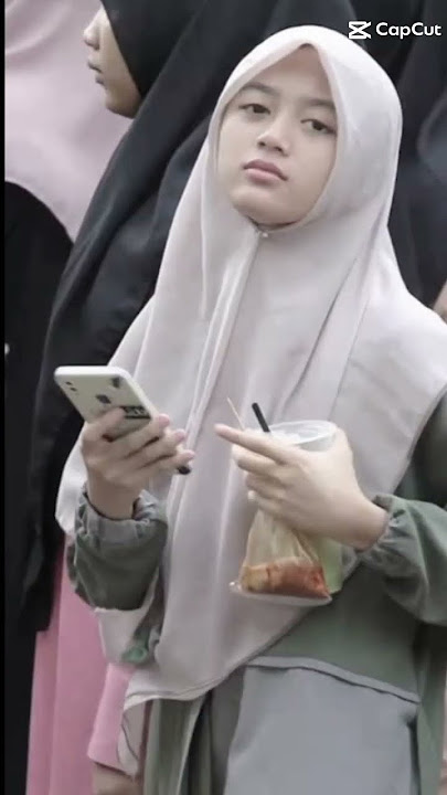 wulan santri cantik