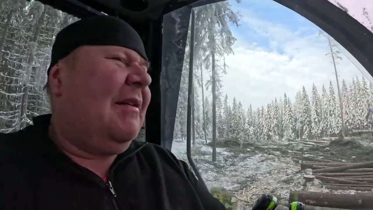 KUUSIKKOA JA ANTAMATON APTI