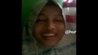 Makin s4n9e aja nih liat ular kasur sampe remes t3t3