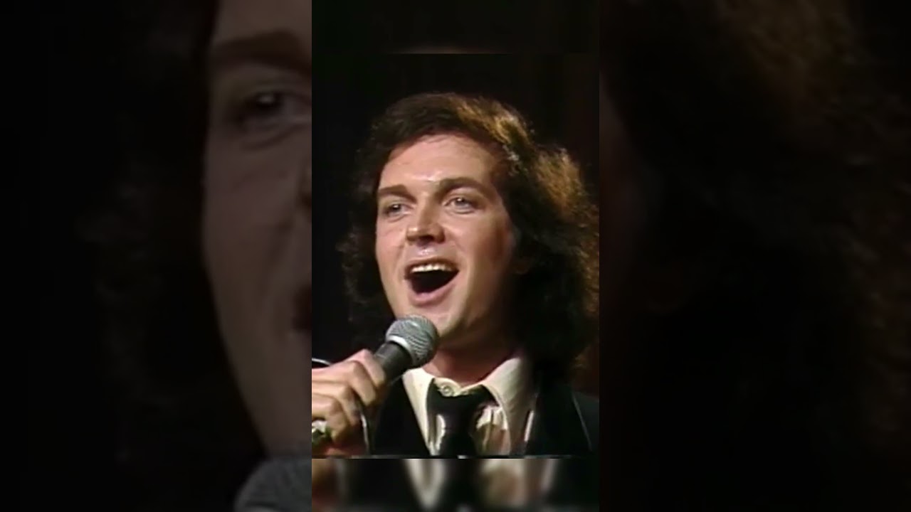 Watch Camilo Sesto - Jamás (en vivo) (Junio 1980) on YouTube Watch Camilo Sesto - Jamás (en vivo) (Junio 1980) on YouTube