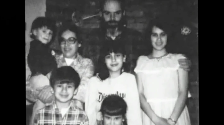 the grave of mass murderer ronald gene simmons