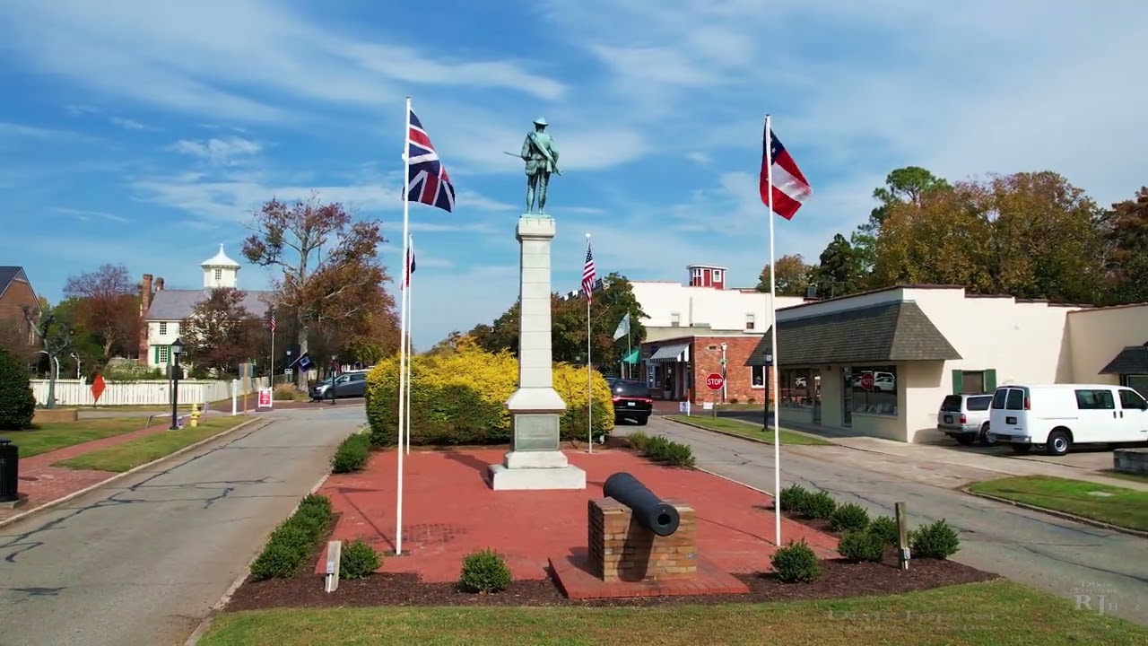 Edenton, North Carolina! Beautiful Chowan County Confederate Memorial (Nov 7, 2023)