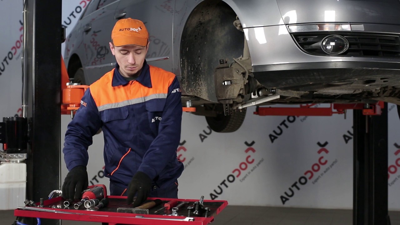 Hvordan Bytte Fremre Kuleledd P VW PASSAT B6 AUTODOC VIDEOLEKSJONER 